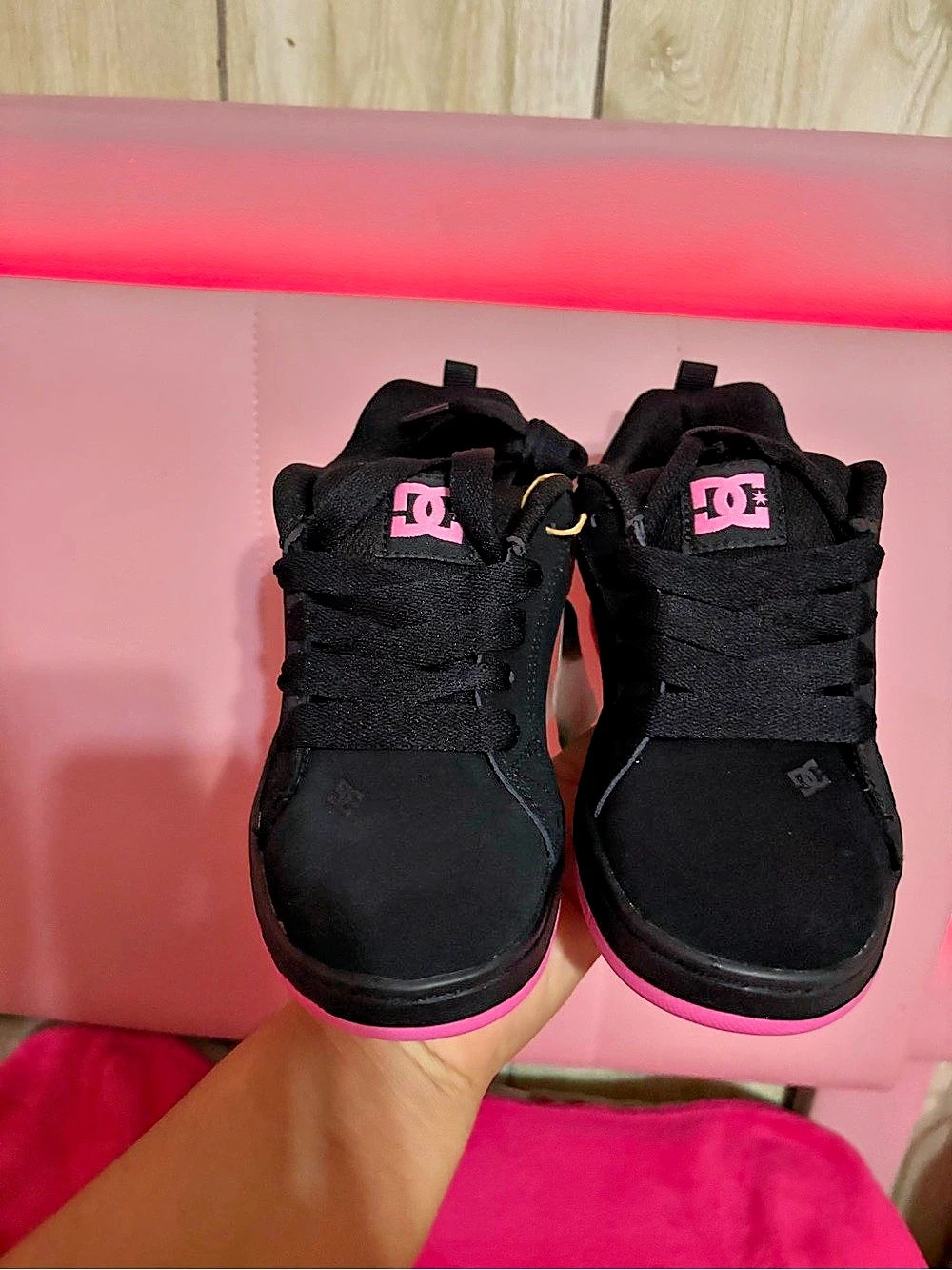 DC Shoes Court Graffik Girls US 2.0 Black & Pink NWT Sneakers